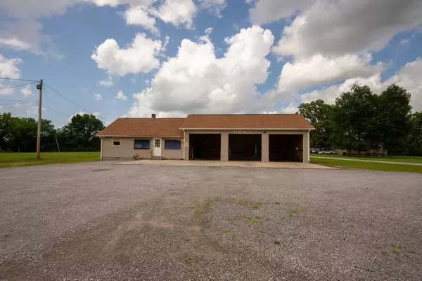 Shelbyville, TN 37160,1683 Madison St