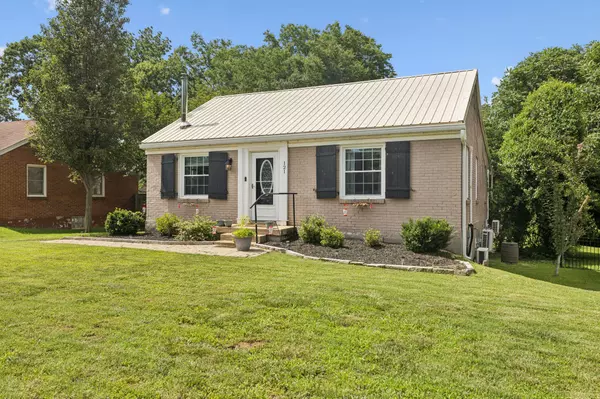 Columbia, TN 38401,121 7th Ave