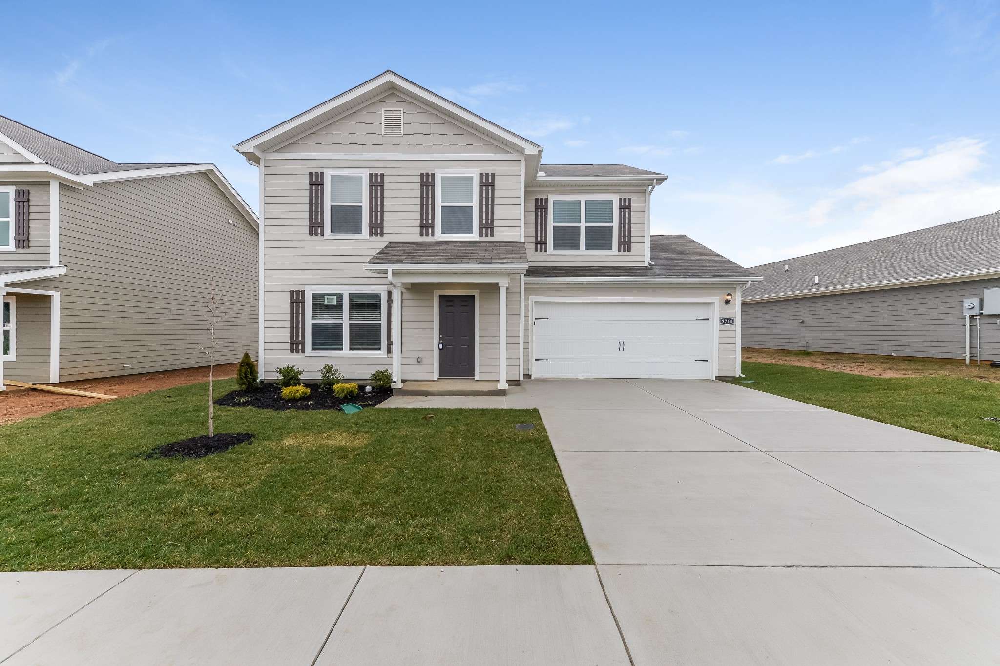 2714 Swarm Ct, Columbia, TN 38401