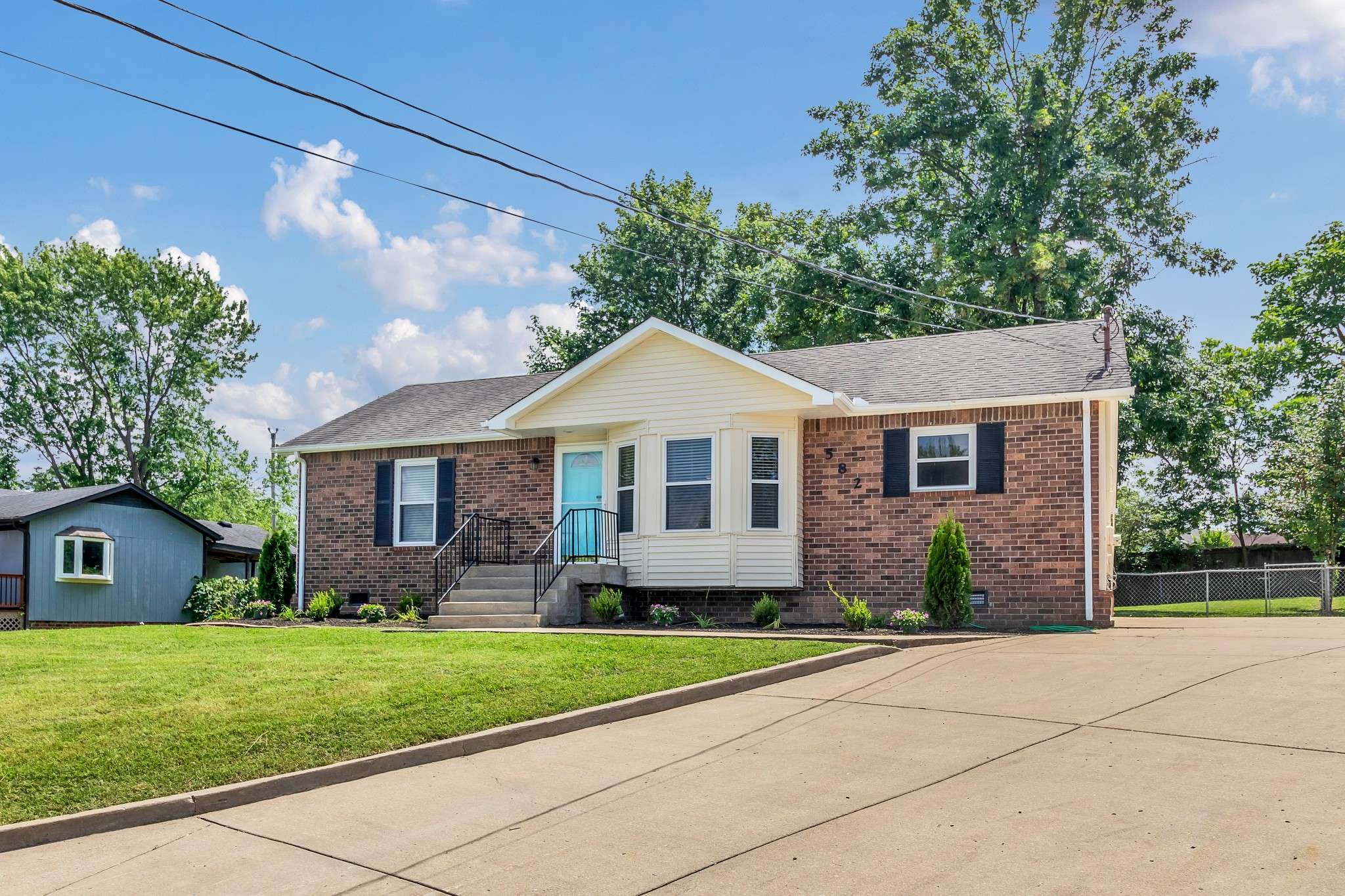 La Vergne, TN 37086,582 Autumn Ct