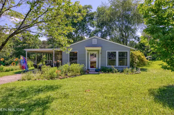 1204 Columbine Circle, Knoxville, TN 37919