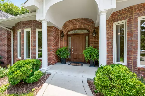 Nashville, TN 37215,1631 S Observatory Dr