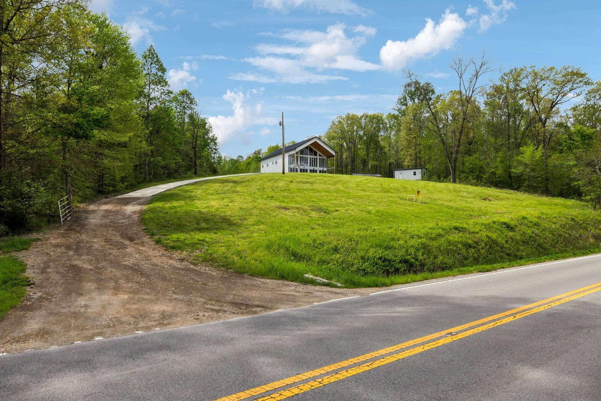 Erin, TN 37061,13128 Highway 49