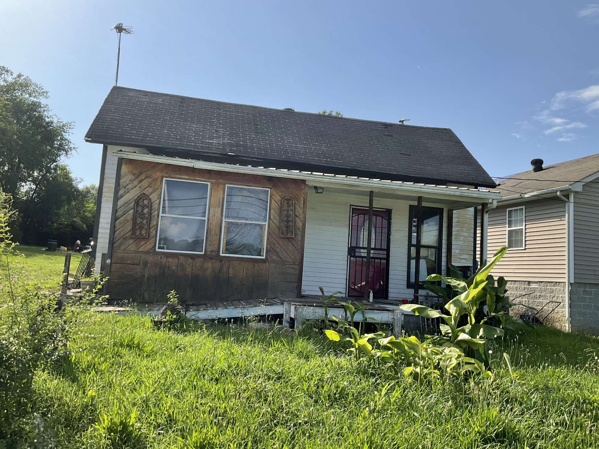 447 Edgewood St, Alexandria, TN 37012