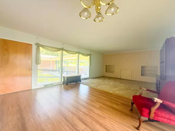 Pulaski, TN 38478,115 Horseshoe St