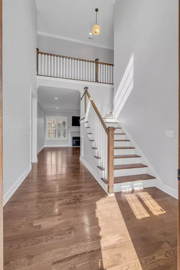 Nashville, TN 37215,4111A Lone Oak Rd