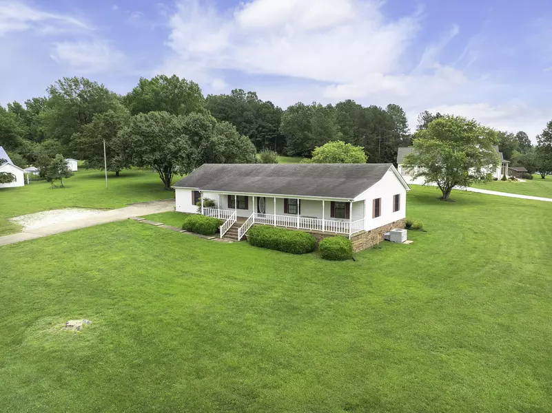 17930 Main St #W, Huntingdon, TN 38344