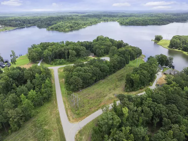 Huntingdon, TN 38344,0 Shoreline Dr