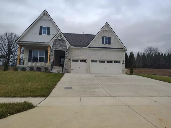 7923 Pine St, Fairview, TN 37062