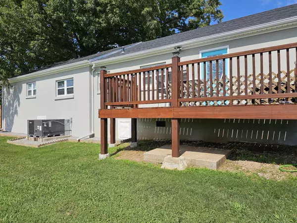 Lawrenceburg, TN 38464,815 1st Ave