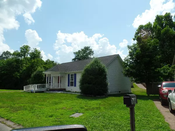 Goodlettsville, TN 37072,704 Windsor Trce