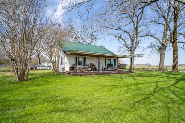 135 Campbellsville Pike, Ethridge, TN 38456