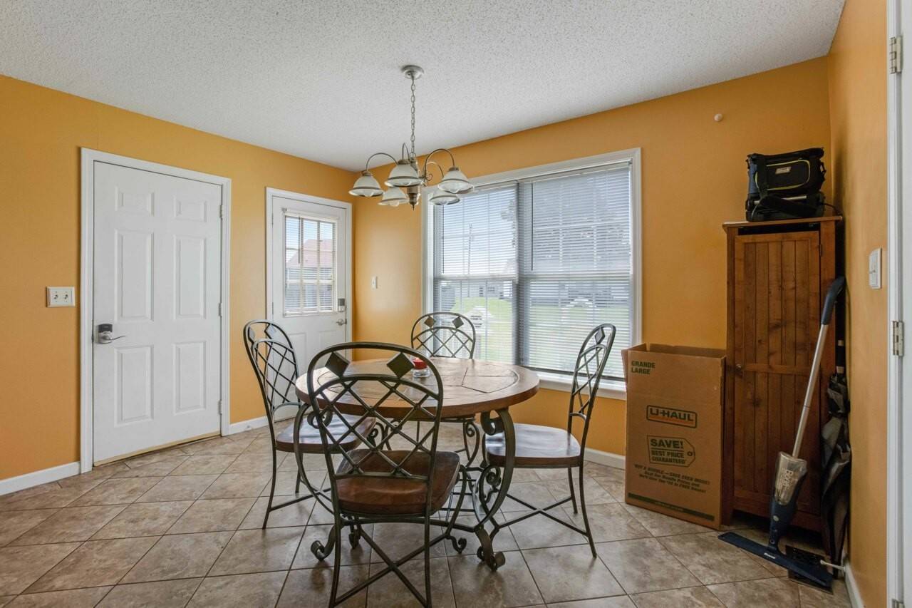 Oak Grove, KY 42262,324 Chesire Way