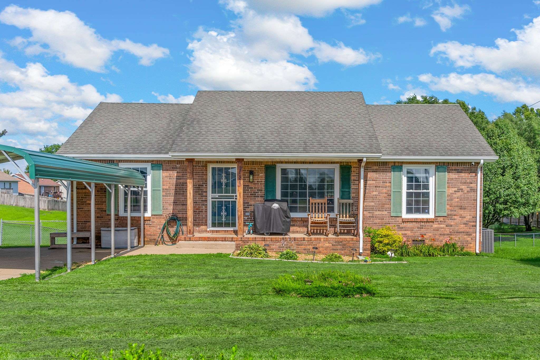 1307 Chucker Dr, Clarksville, TN 37042