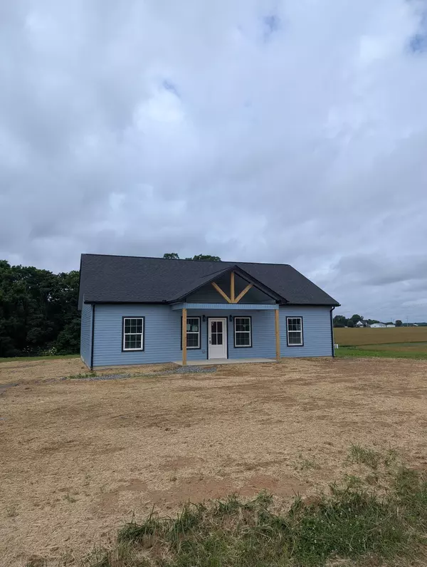 28 Amos Circle, Lafayette, TN 37083