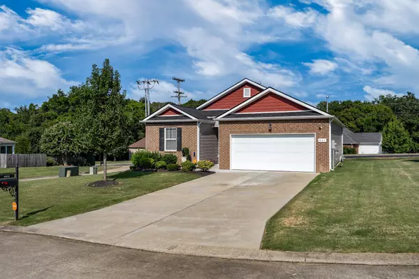 601 Sheyes Cir, Columbia, TN 38401