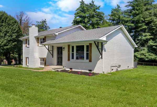 Clarksville, TN 37042,303 Nice Dr