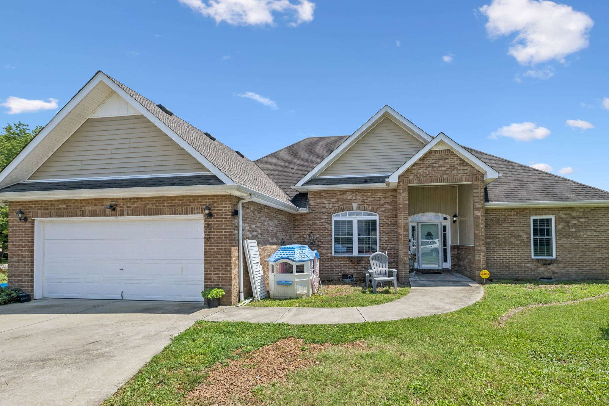 263 Riva Lake Rd, Winchester, TN 37398