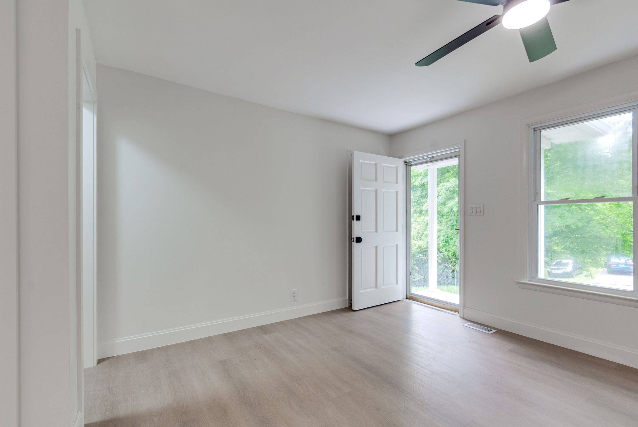 Columbia, TN 38401,303 Lee Dr