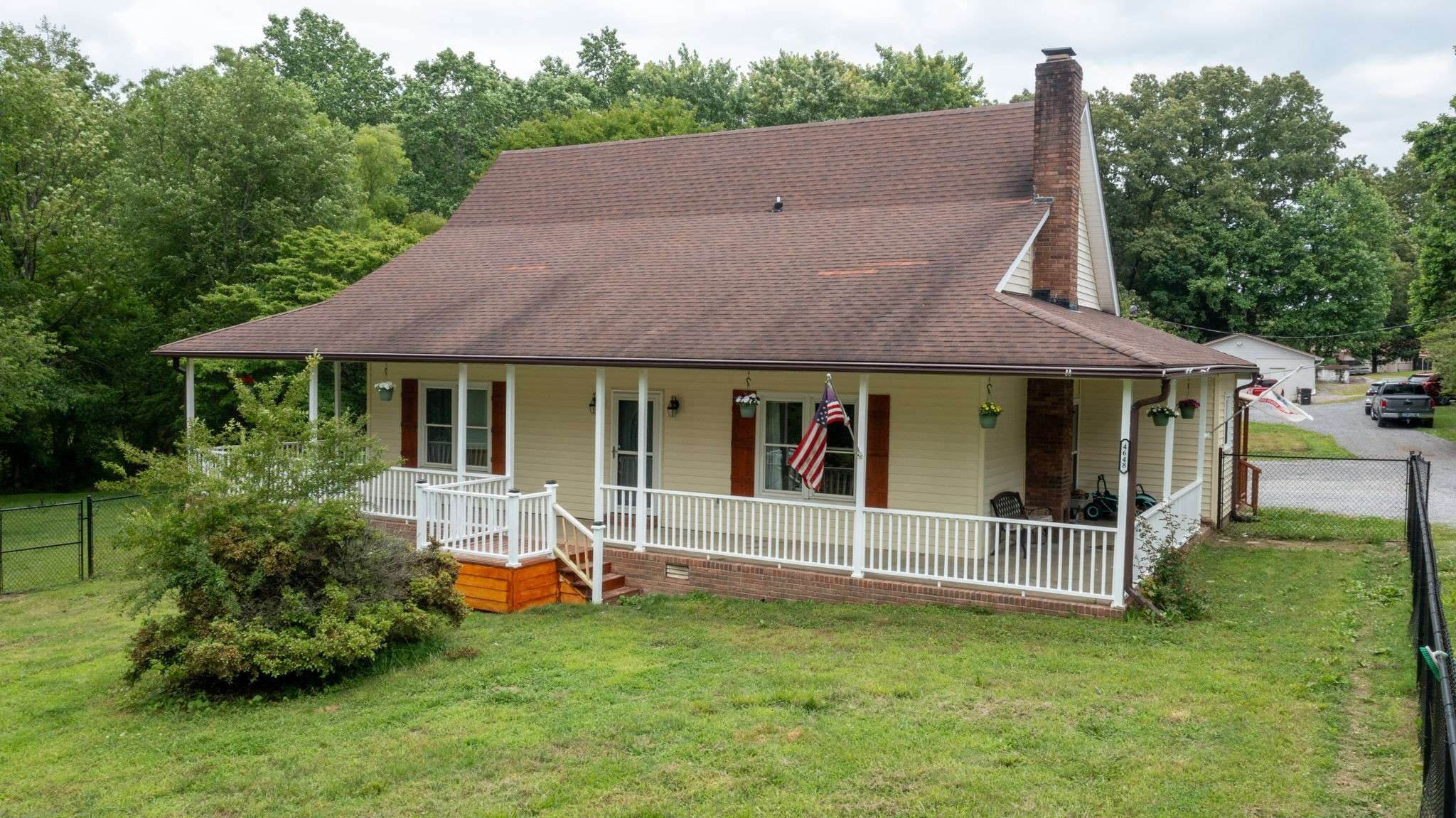 Cottontown, TN 37048,4648 Highway 31 #W