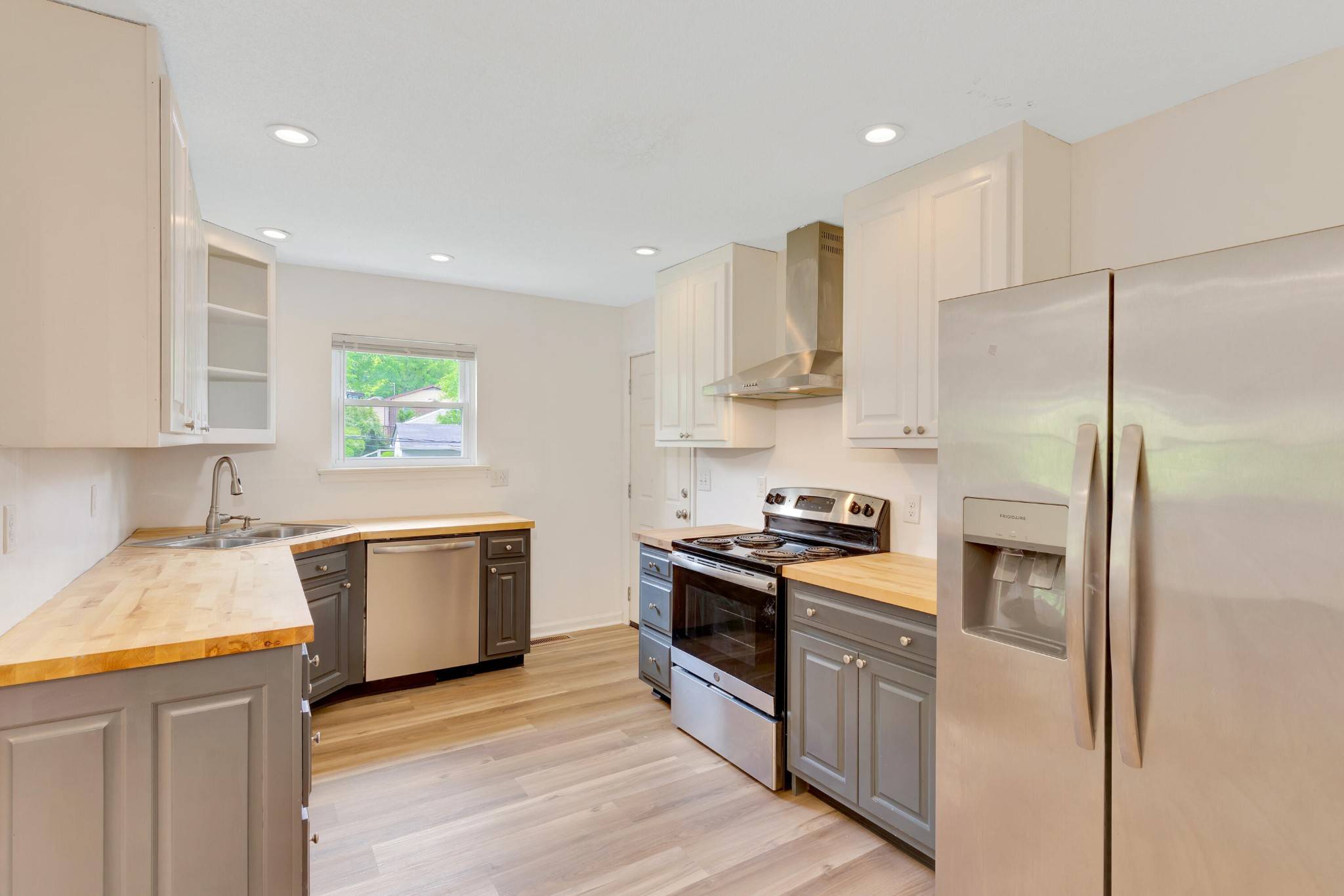 Chattanooga, TN 37411,4107 Cherryton Drive