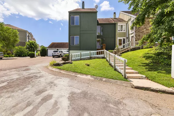 Hermitage, TN 37076,204 Raintree Dr