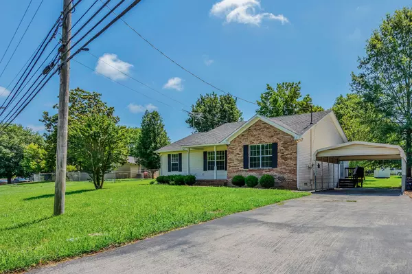 Columbia, TN 38401,2915 Campbellsville Pike