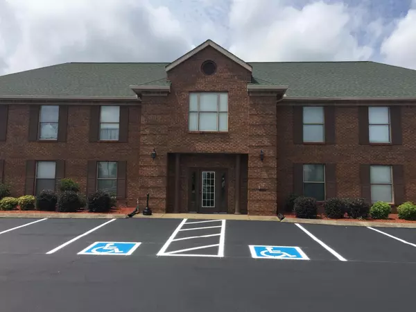 Clarksville, TN 37043,130 Hillcrest Dr #206