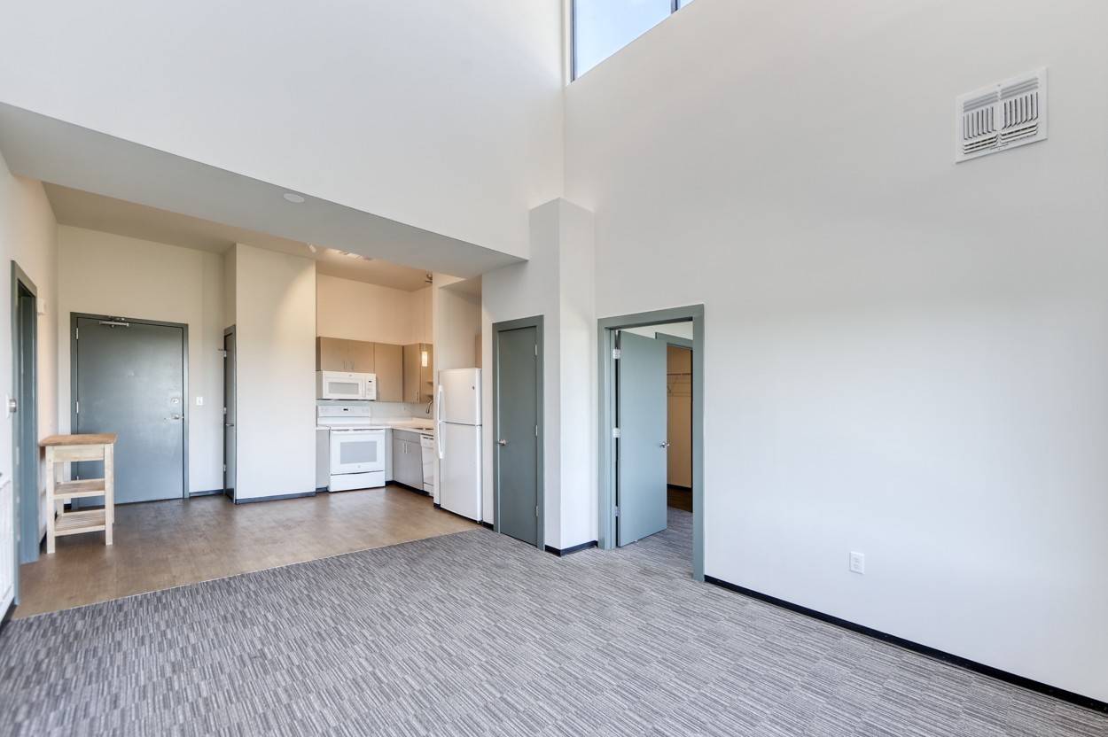 Nashville, TN 37203,1900 12th Ave #S #506