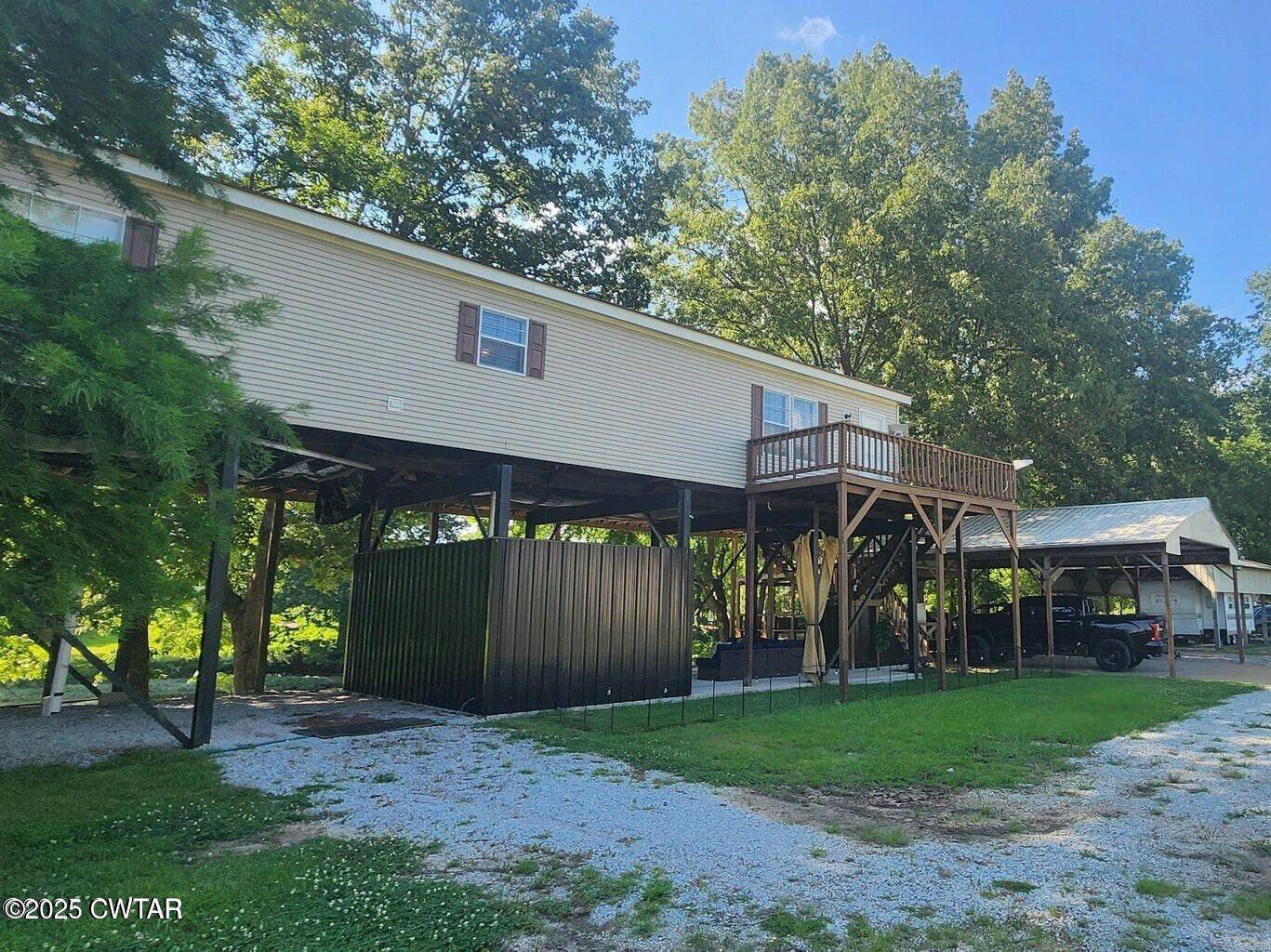 Decaturville, TN 38329,407 Pevahouse Camp Cir