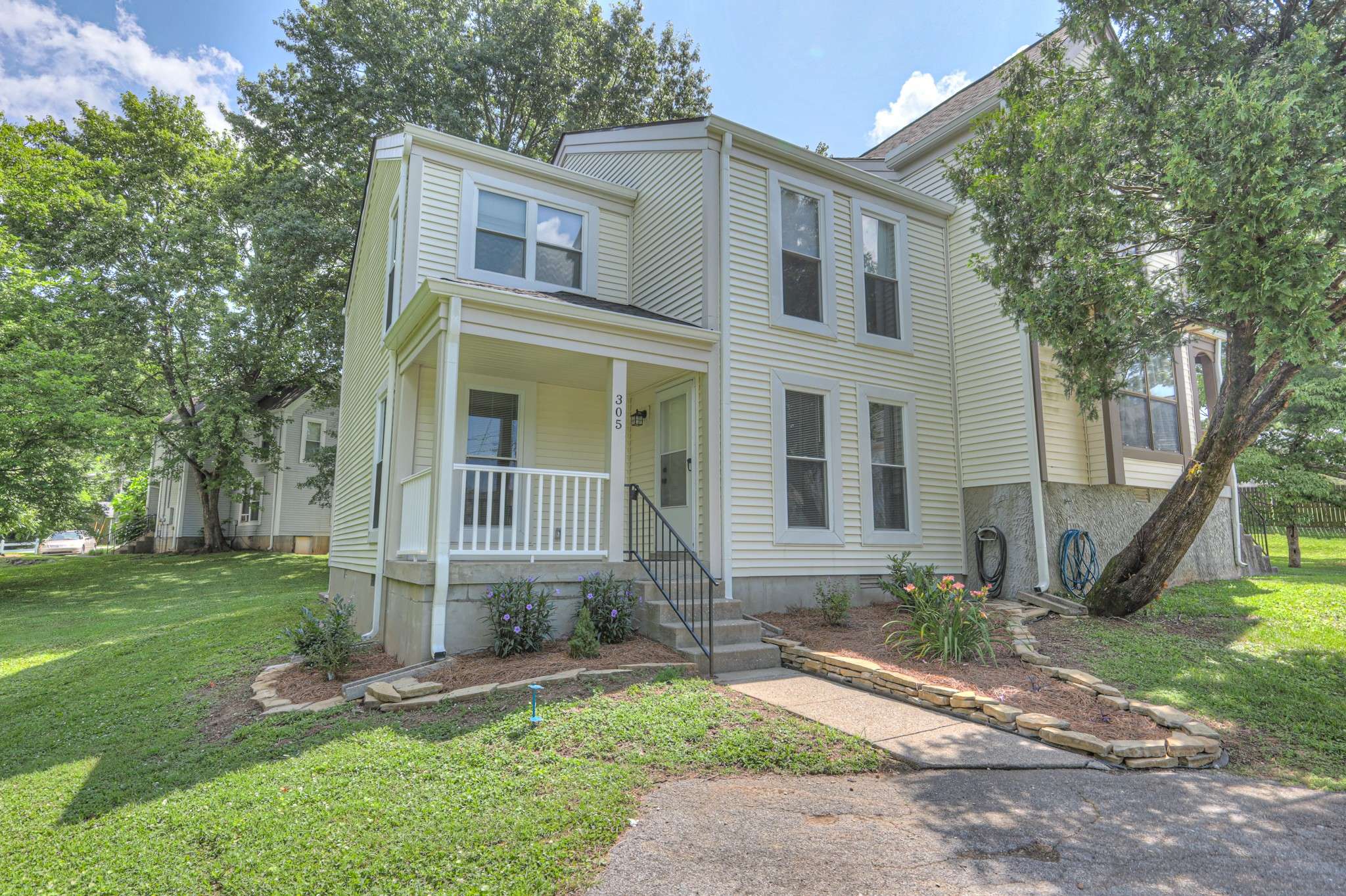 305 Rachels Ct #E, Hermitage, TN 37076