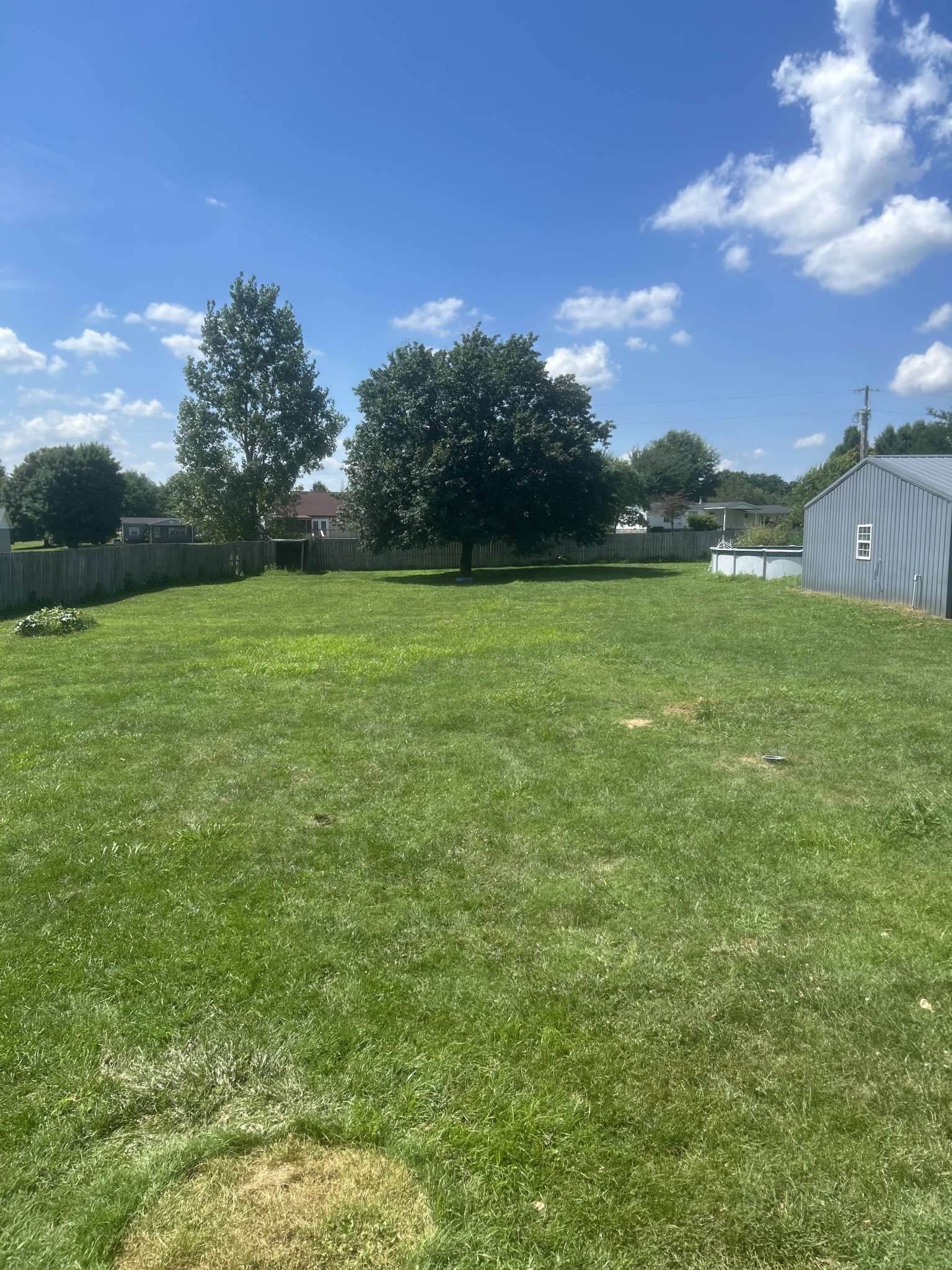 Lafayette, TN 37083,2075 Akersville Rd