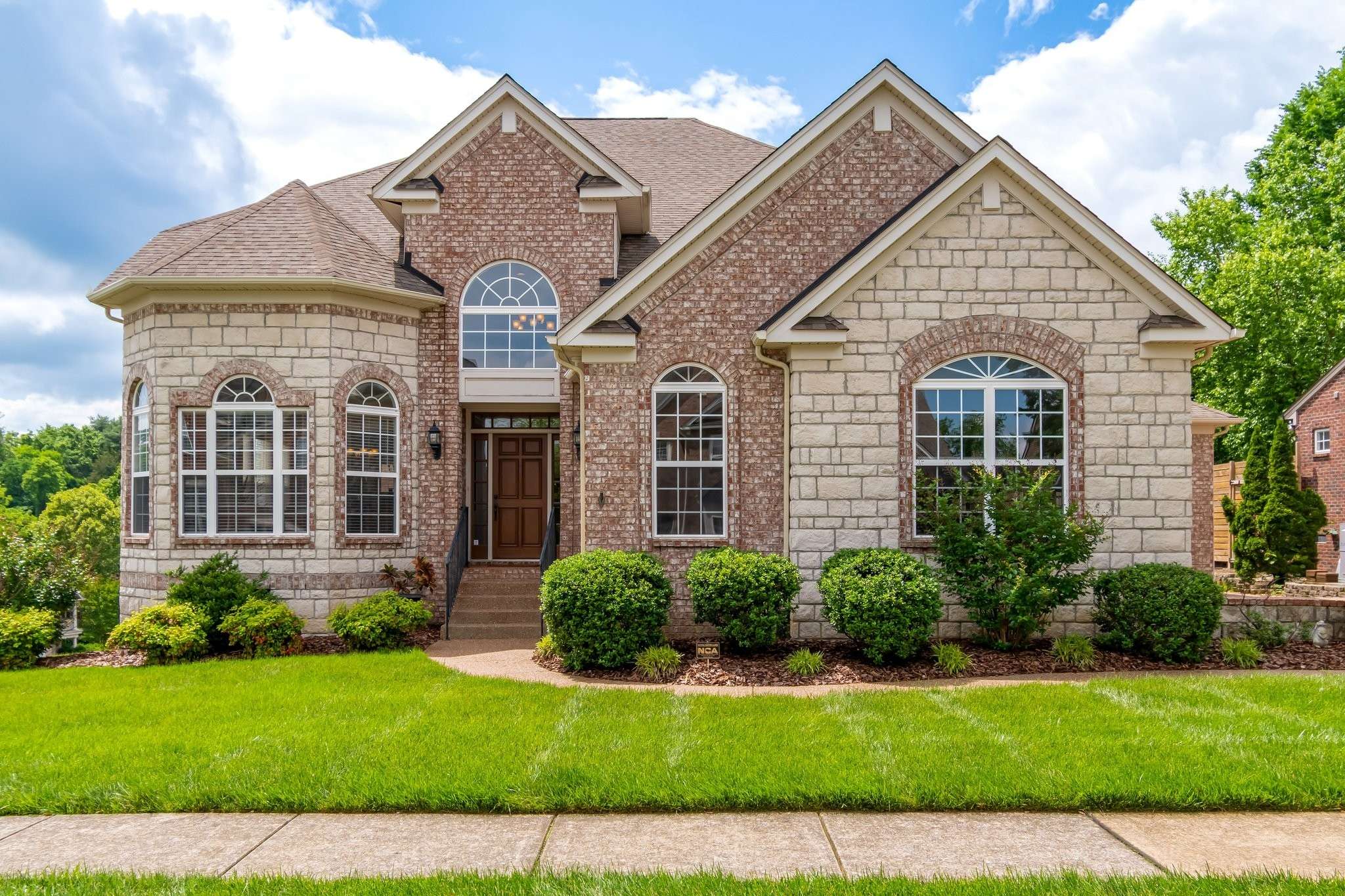 1237 Beech Hollow Dr, Nashville, TN 37211