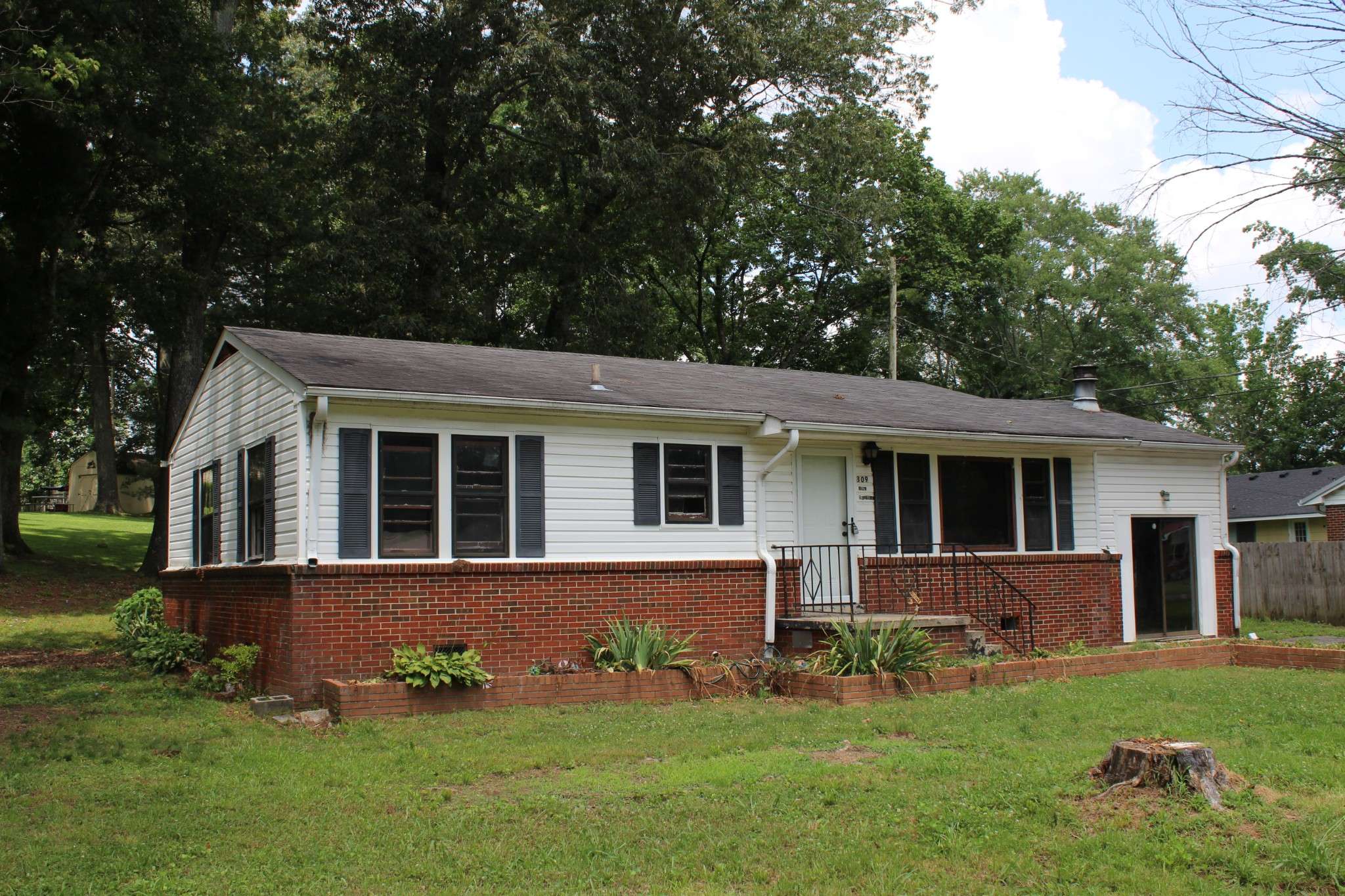 Tullahoma, TN 37388,309 Rickenbacker Dr