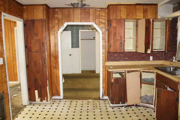 Tullahoma, TN 37388,309 Rickenbacker Dr