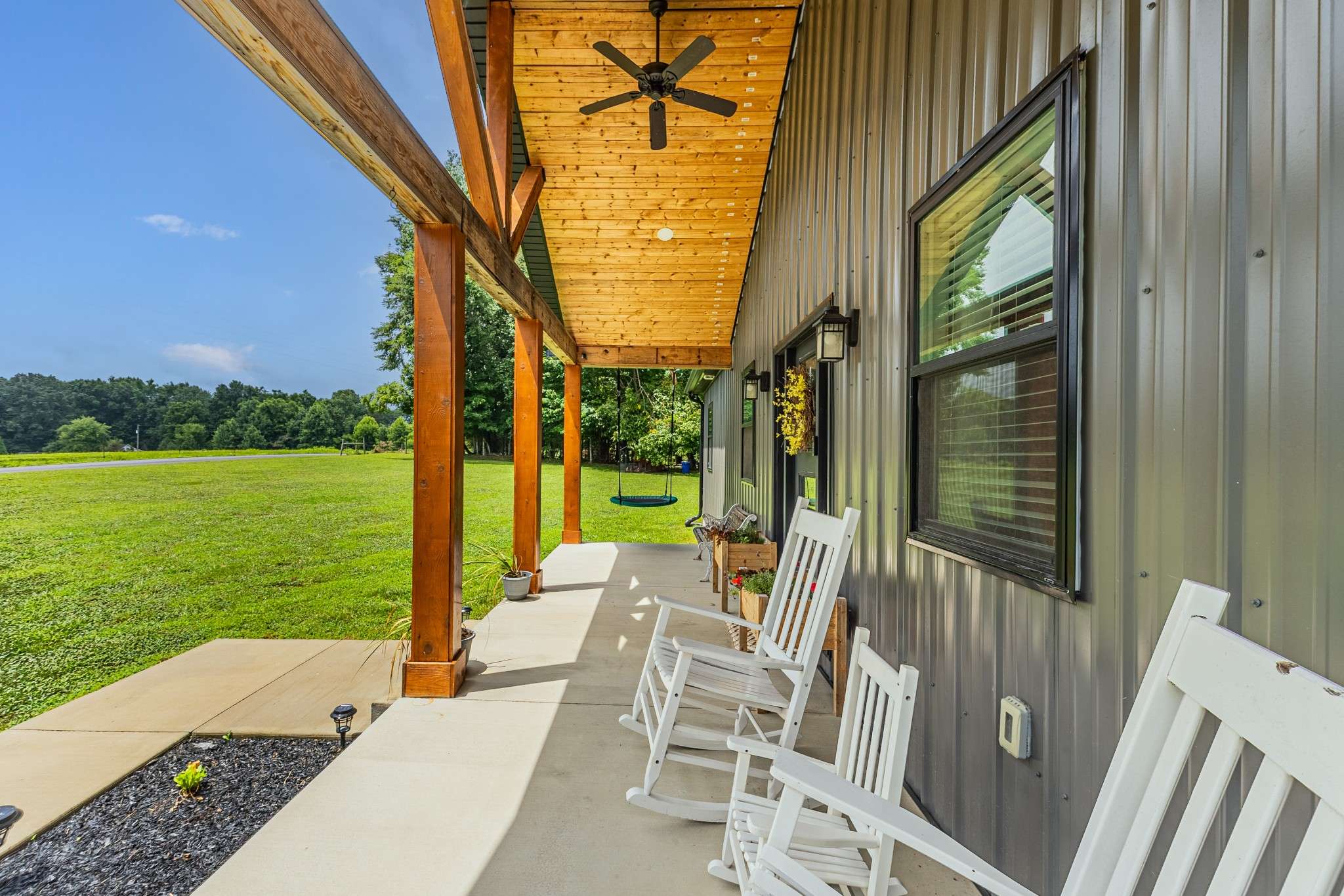 Lafayette, TN 37083,1567 Oak Knob Rd