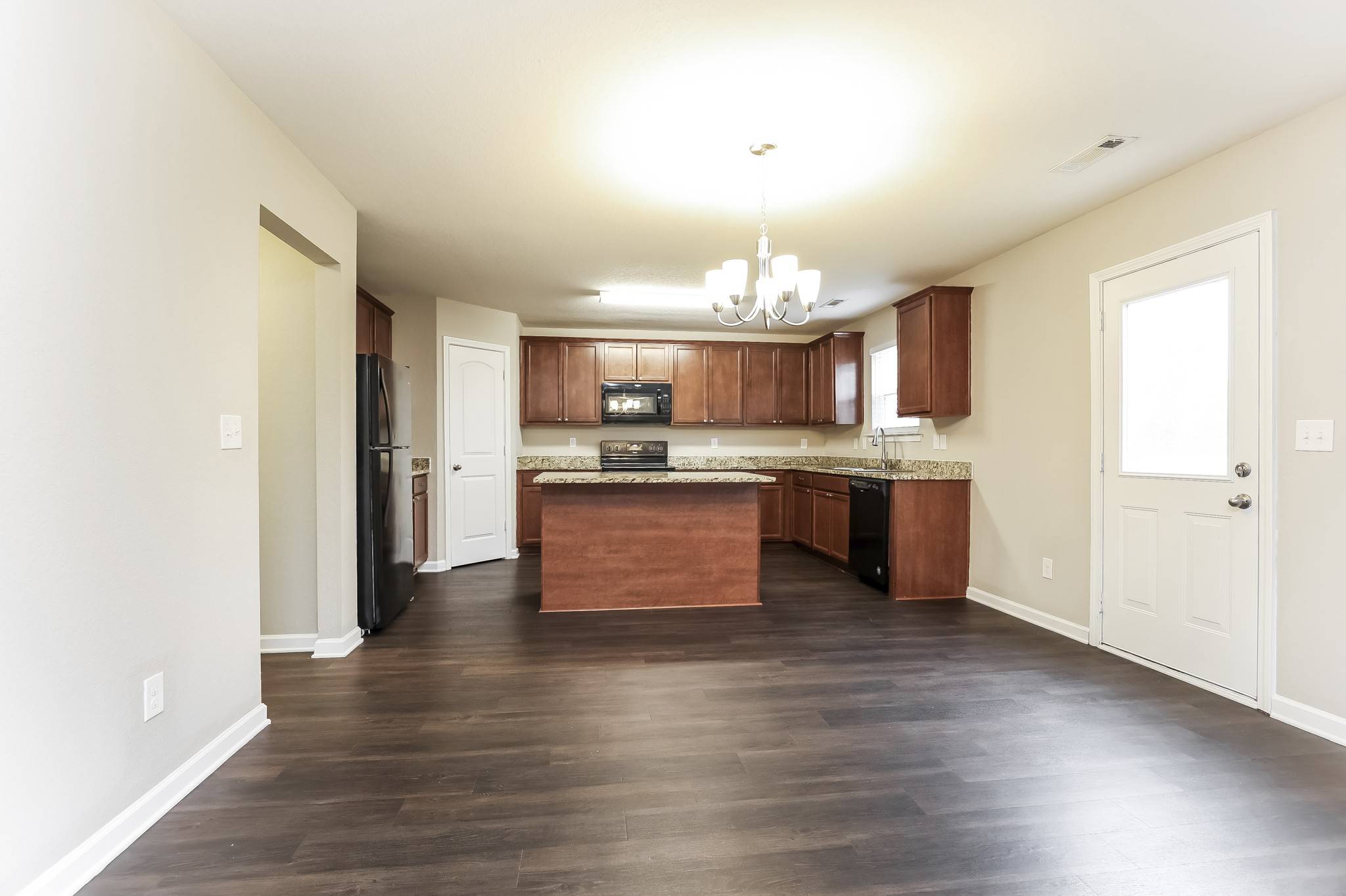 Columbia, TN 38401,2271 Worker Bee Dr