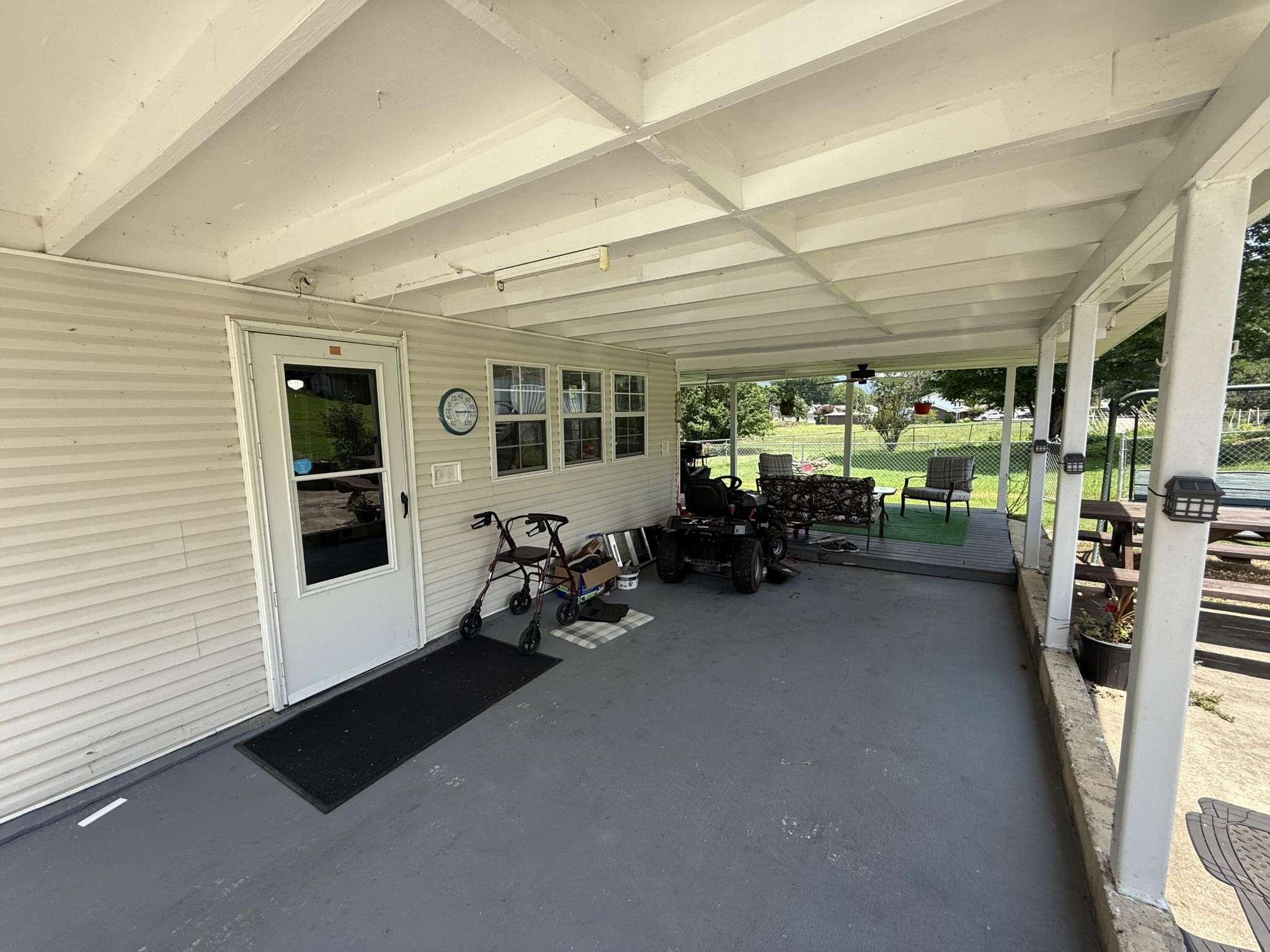 Whitwell, TN 37397,369 E Illinois Avenue