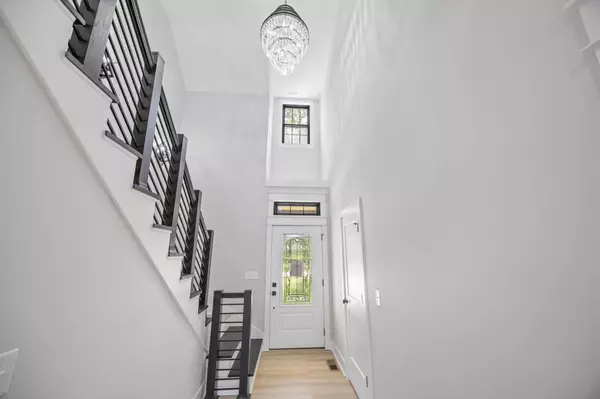 Decherd, TN 37324,106 5th Ave #N