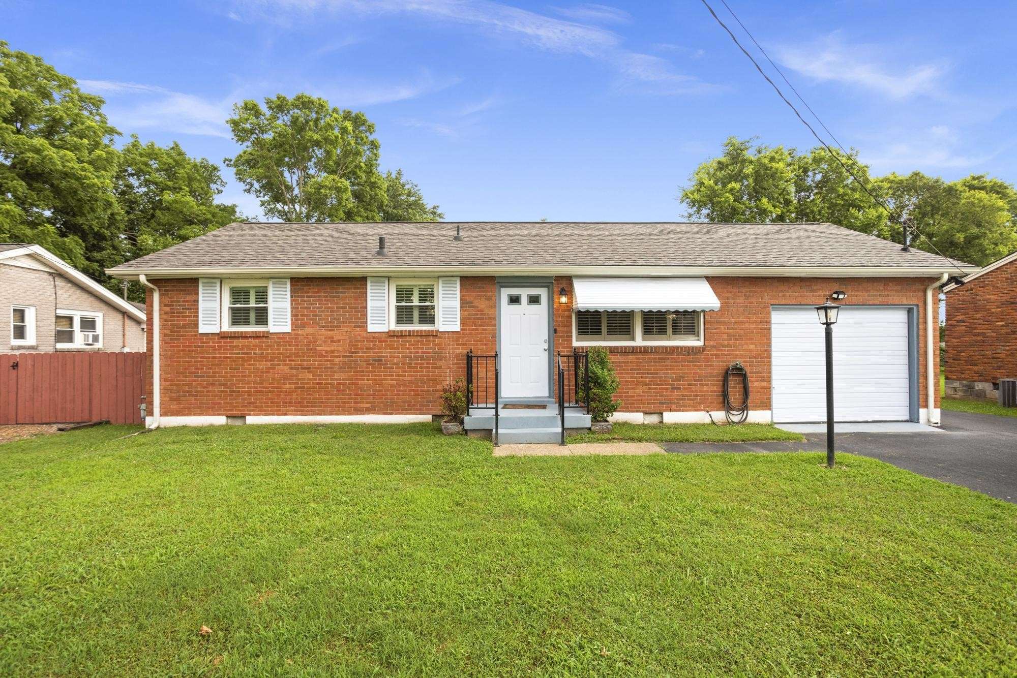 6007 Baltic Dr, Hermitage, TN 37076
