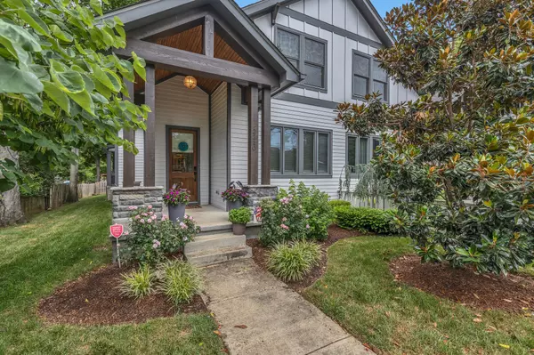 2210 Grantland Ave,  Nashville,  TN 37204