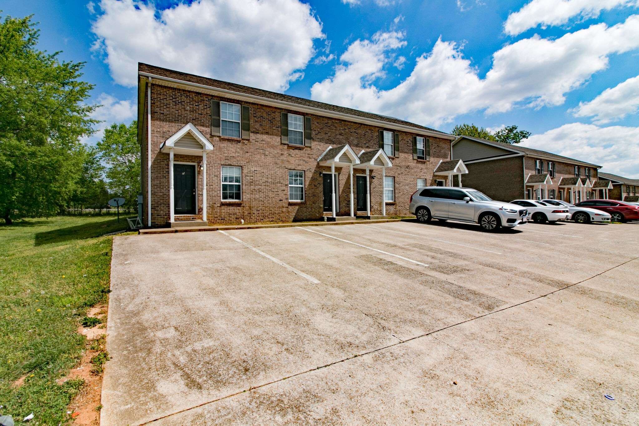 Clarksville, TN 37040,821 Oak Arbor Ct #4