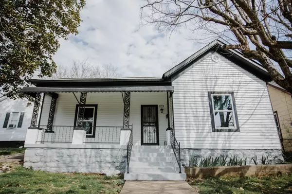 1117 S Glade St, Columbia, TN 38401