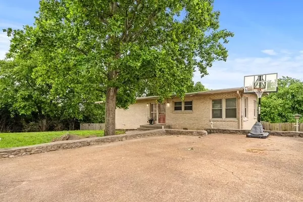 3405 Geneva Cir, Nashville, TN 37209