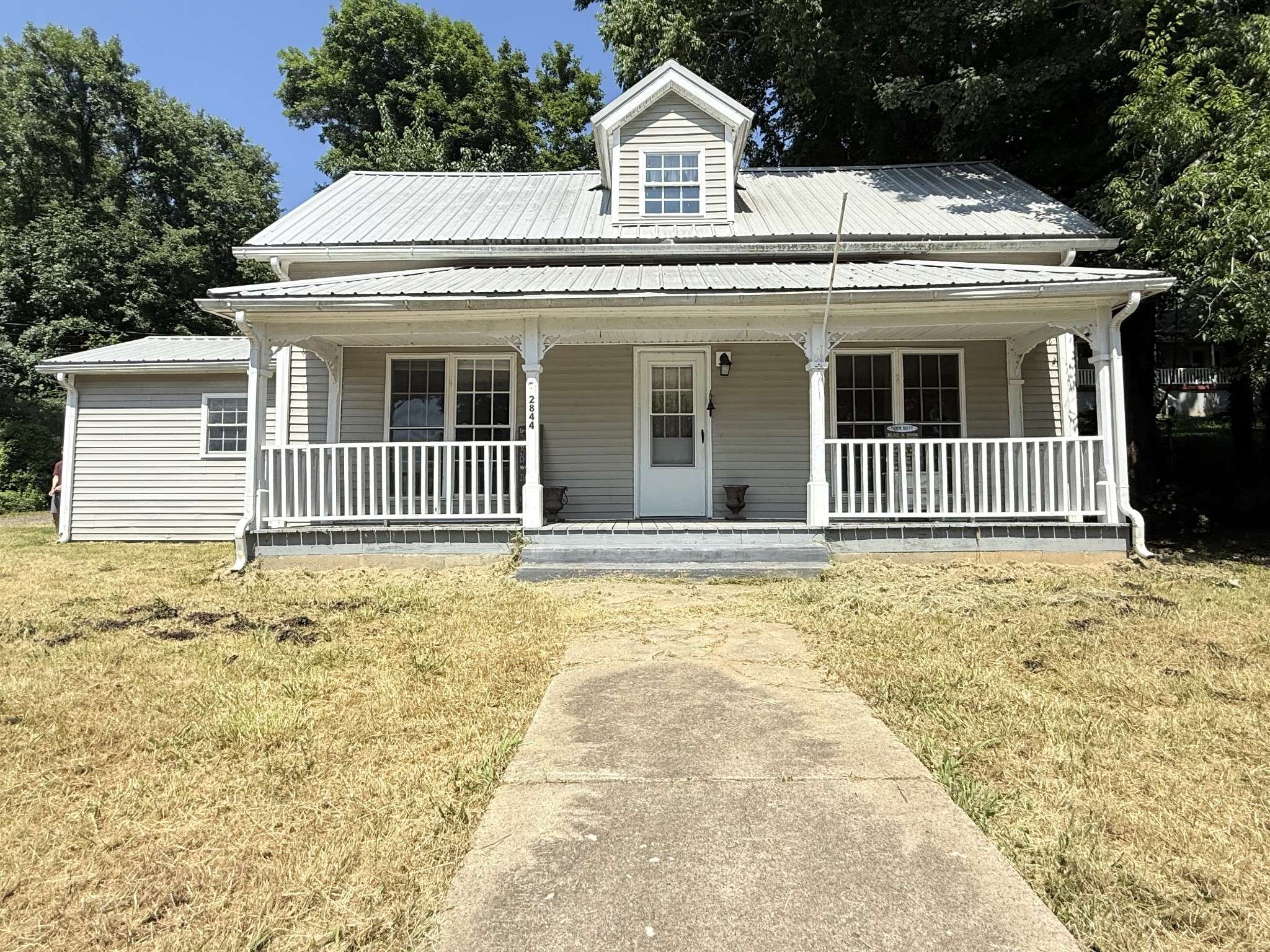 2844 Jarman Hollow Rd, Palmyra, TN 37142