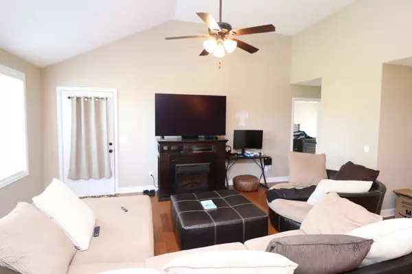 Lafayette, TN 37083,120 Mai Ridge Ln