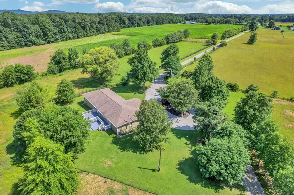 Bell Buckle, TN 37020,590 Squire Jones Rd