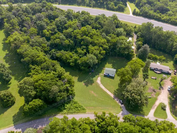 Columbia, TN 38401,1532 Santa Fe Pike