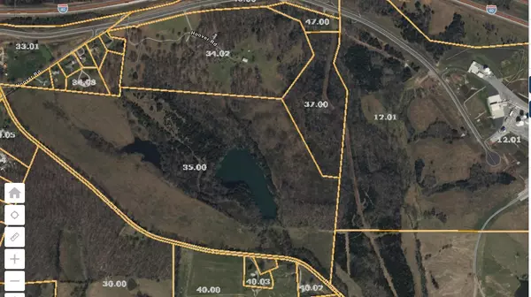 1905 Hogan Rd, Burns, TN 37029