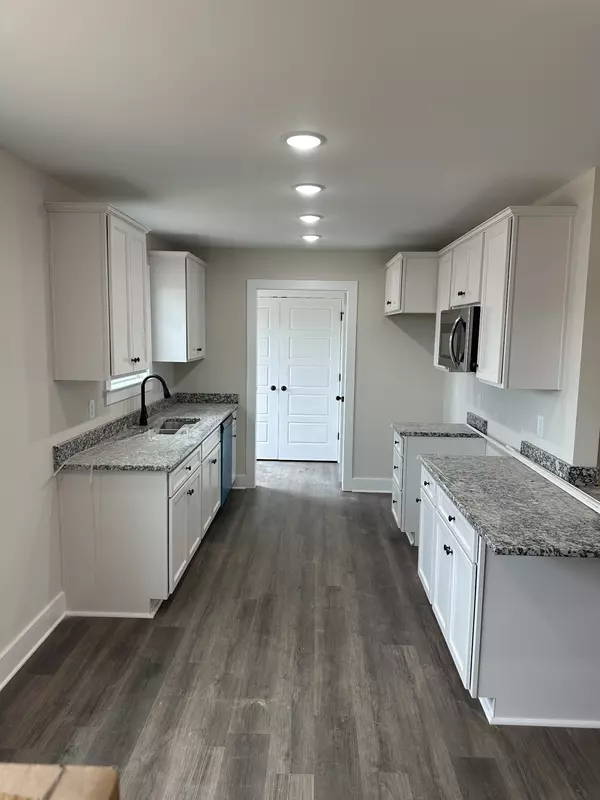 Dickson, TN 37055,1014 Northside Dr